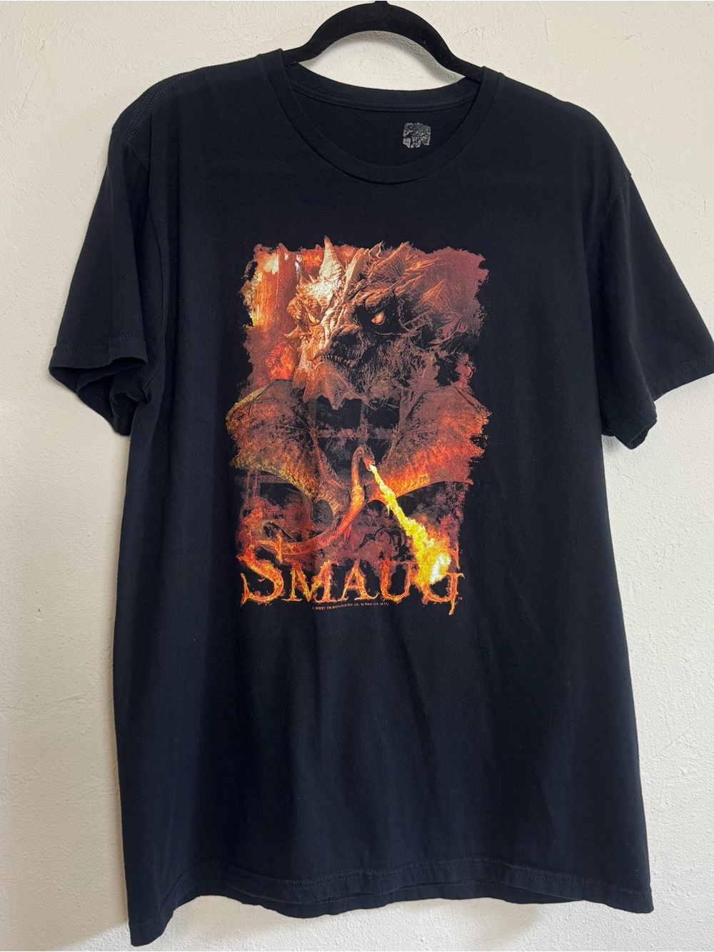 Lord of the Rings SMAUG Dragon Graphic T-shirt
